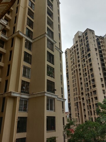 2 BHK Apartment – Exterior View View at The Advantage Raheja Windermere, Andheri West - for Rent