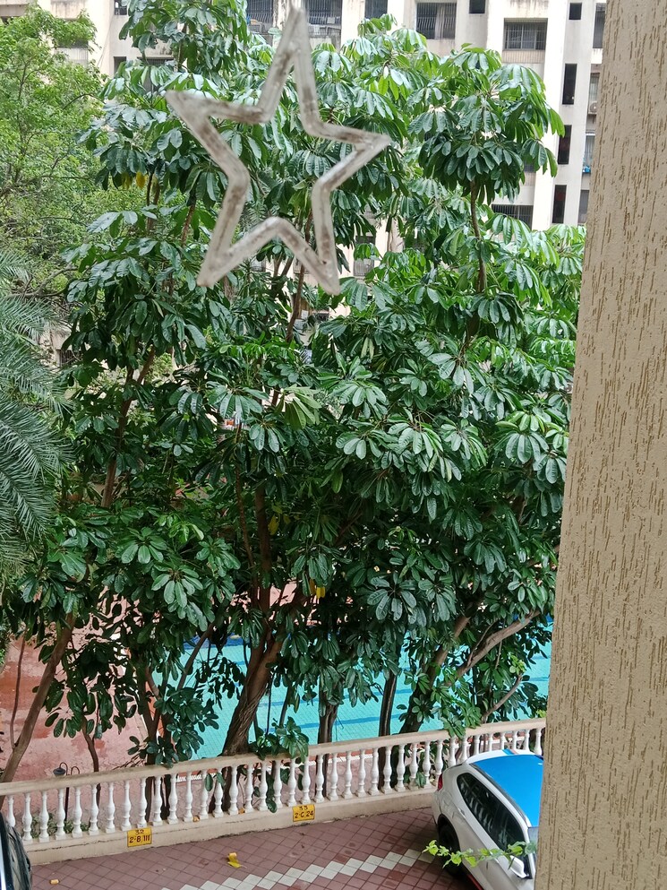 Garden, the-advantage-raheja-windermere 2 Bedroom 860 Sq.Ft. Apartment In Andheri West Mumbai 9131403