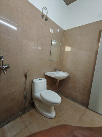 Bathroom in 2 BHK Builder Floor at Sector 46 – for Rent