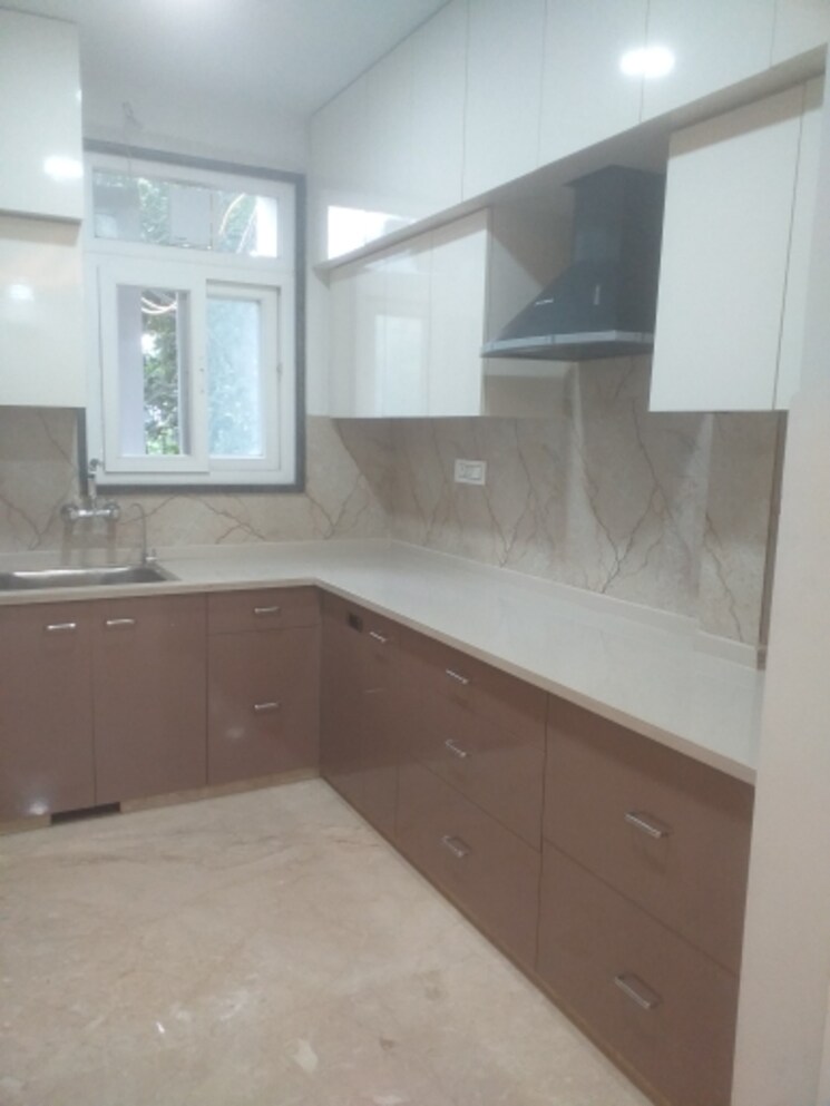 Kitchen, new rajinder nagar 3 Bedroom 1230 Sq.Ft. Builder Floor In New Rajinder Nagar Delhi 9131461