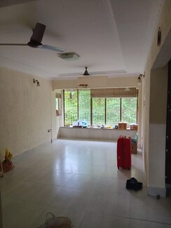 2 BHK Apartment For Sale in Juhu