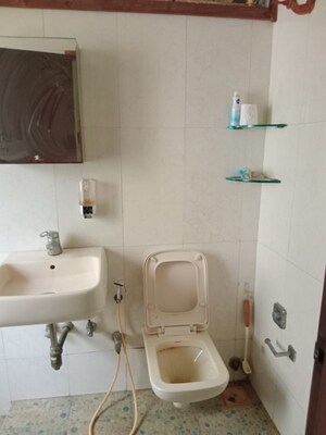 Bathroom in 2 BHK Apartment at Juhu – for Sale