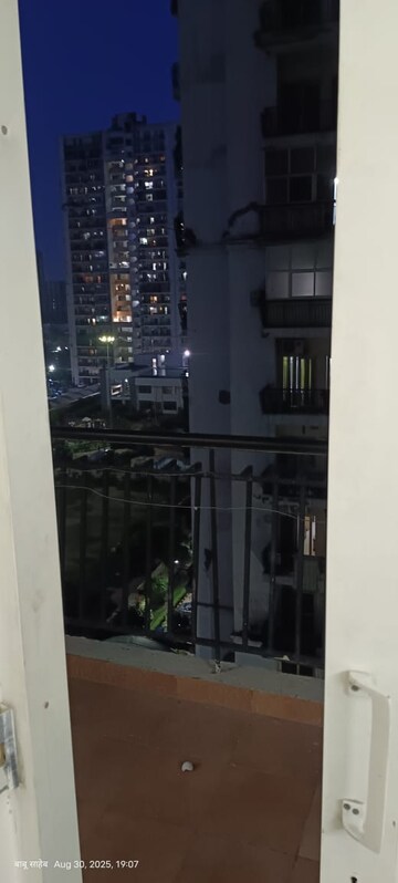 2 BHK Apartment – Exterior View View at Antriksh Golf View, Sector 78 - for Rent