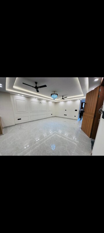 Kitchen in 4 BHK Builder Floor at Saket – for Rent