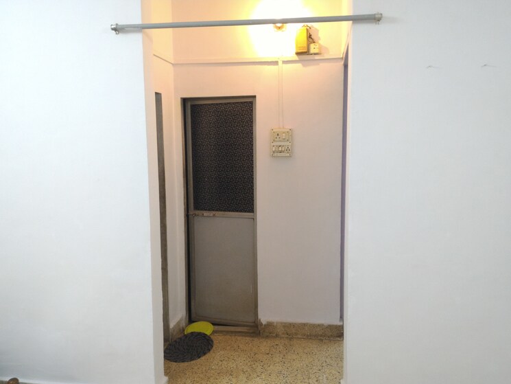 undefined, malad east 1 RK 350 Sq.Ft. Apartment In Malad East Mumbai 9131491