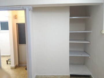  1 RK Apartment at Malad East – for Rent