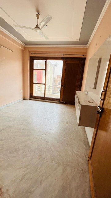 2 BHK Builder Floor For Rent in Sector 38