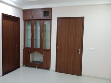 Room in 2 BHK Builder Floor at Sector 47 – for Rent