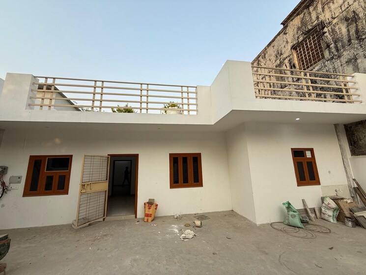 Exterior View, sector 44 2 Bedroom 200 Sq.Mt. Independent House In Sector 44 Noida 9131552