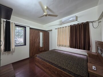 Bedroom in 2 BHK Apartment at Sakore Nagar CHS, Viman Nagar – for Rent