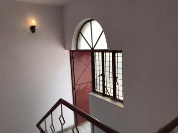 Furnished Amenities in 3 BHK Independent House at Sector 30 – for Rent