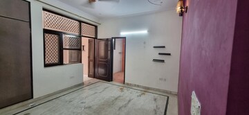 Room in 3 BHK Independent House at Sector 40 – for Rent