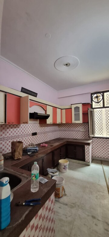 Bedroom in 3 BHK Independent House at Sector 40 – for Rent