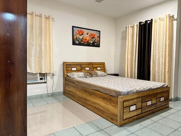 Bedroom in 3 BHK Apartment at Pristine Zircon, Viman Nagar – for Rent
