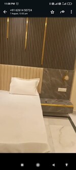 3 BHK + Servant Room 215 Sq.Ft. Builder Floor in DLF Atria