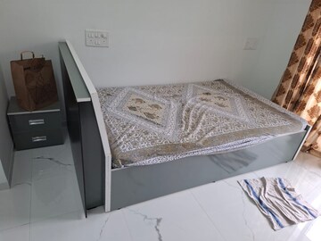 Bedroom in 3 BHK Apartment at Kothrud – for Rent