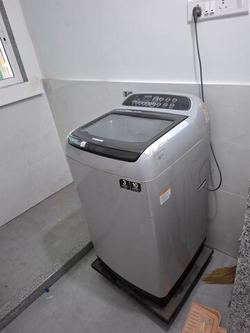Furnished Amenities in 3 BHK Apartment at Kothrud – for Rent
