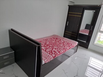 Bedroom in 3 BHK Apartment at Kothrud – for Rent