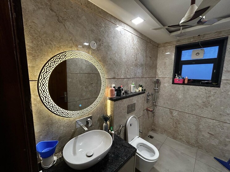 Bathroom, sector 45 1 Bedroom 800 Sq.Ft. Builder Floor In Sector 45 Gurgaon 9131611