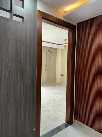 Room in 3 BHK Independent House at Sector 21c – for Rent