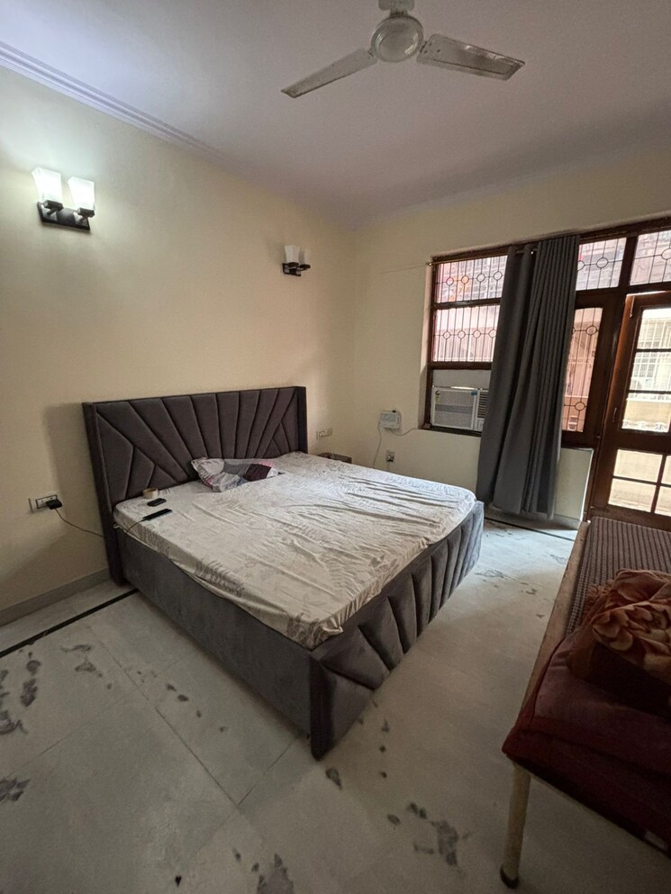 Bedroom, dhavalgiri-apartment-sector-11 1 Bedroom 520 Sq.Ft. Apartment In Sector 11 Noida 9131635