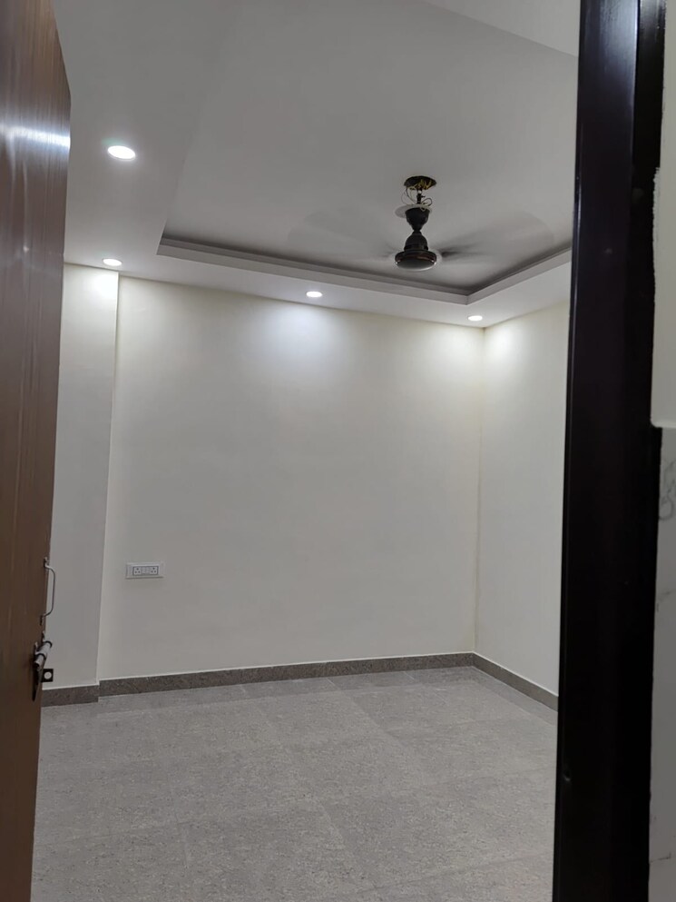 Room, rama park 3 Bedroom 1350 Sq.Ft. Builder Floor In Rama Park Delhi 9131650