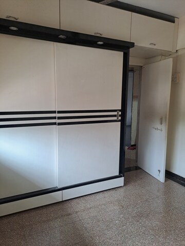 1 BHK Apartment For Rent in Zenith Apartment, Kandivali West