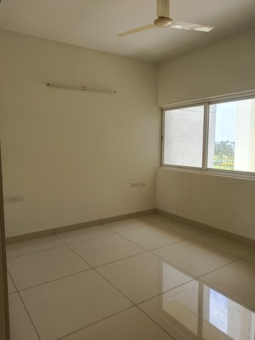 Room in 4 BHK Apartment at Avalon Park At The Prestige City, Sarjapur Road – for Rent
