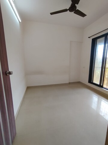 Room in 1 BHK Apartment at Squarefeet Imperial Square, Ghodbunder Road – for Rent