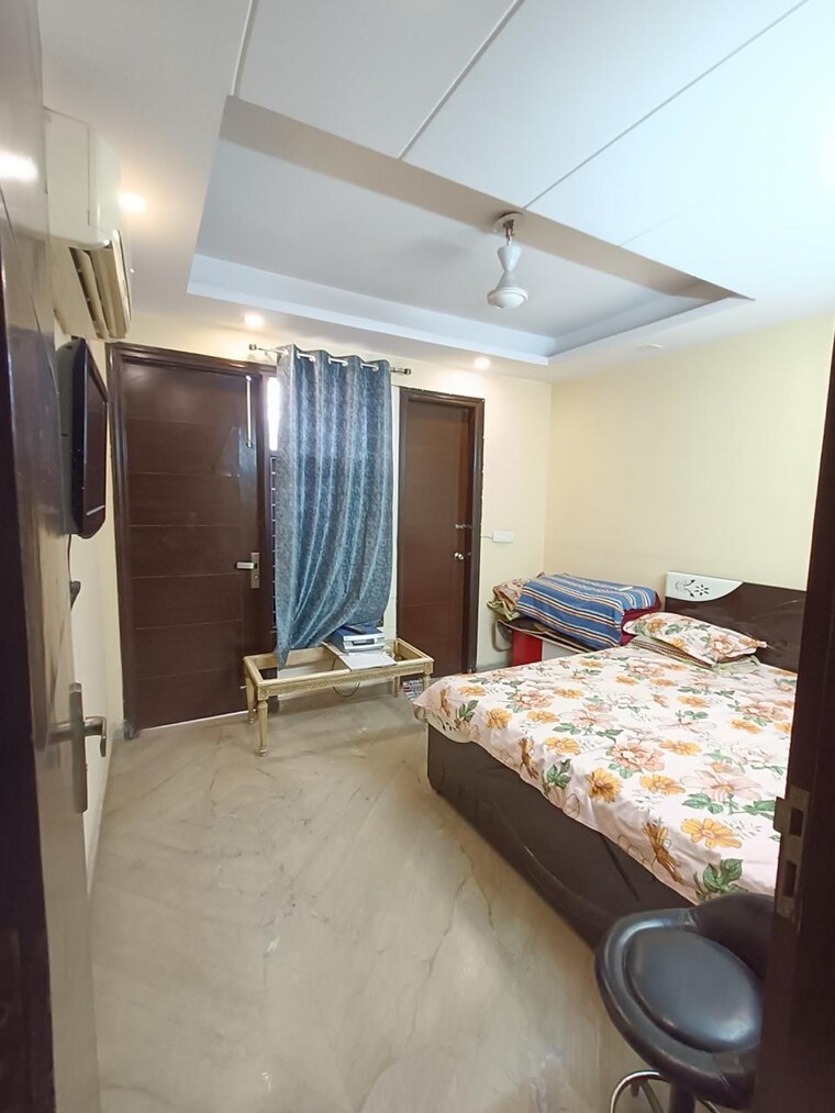 Bedroom, chattarpur 3 Bedroom 140 Sq.Yd. Builder Floor In Chattarpur Delhi 9131742