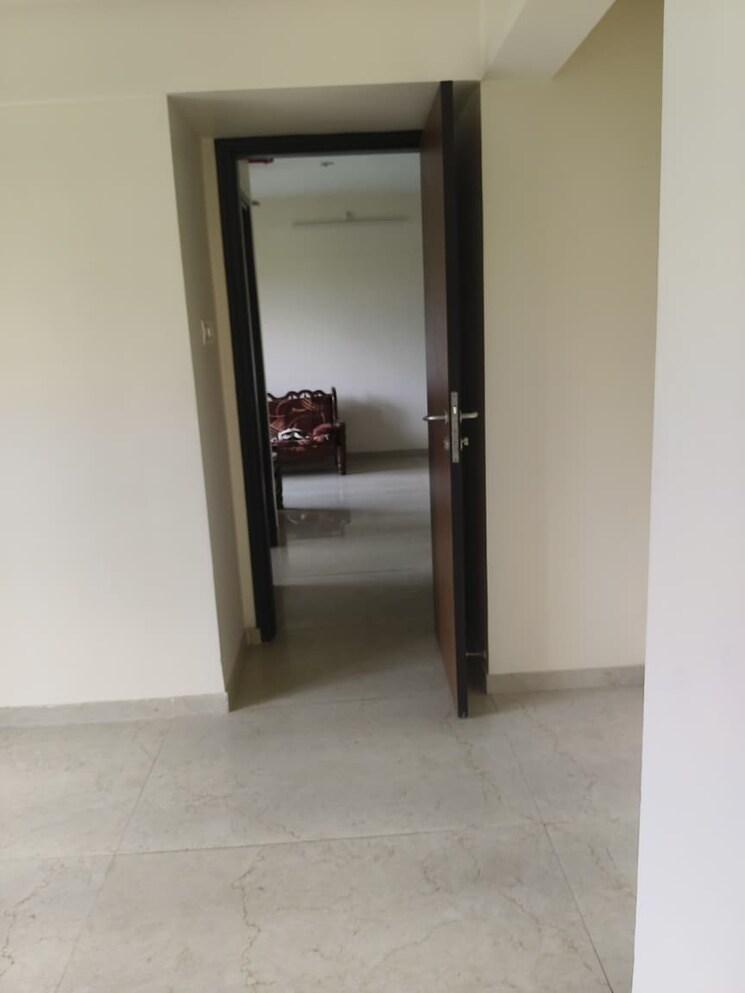 Room, dosti-west-county 1.5 Bedroom 600 Sq.Ft. Apartment In Balkum Pada Thane 9131681
