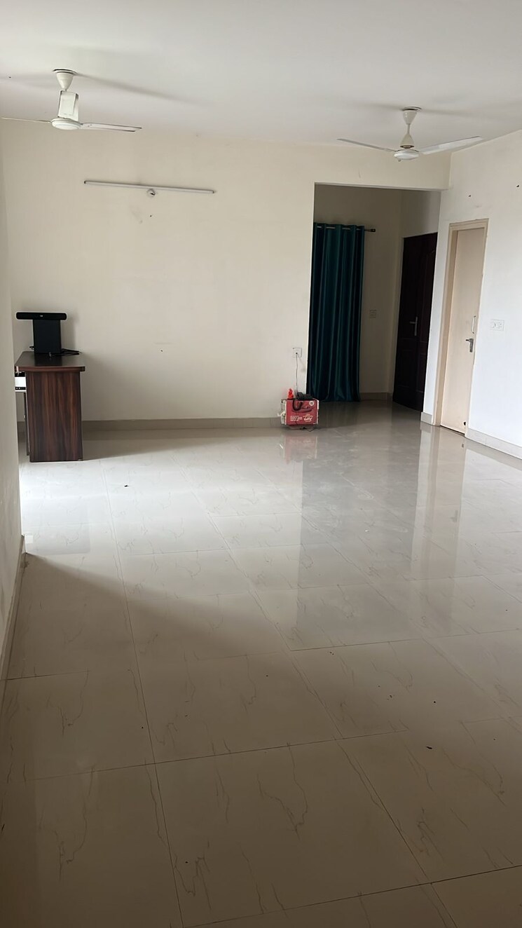 Room, upavp-bhagirathi-enclave 3 Bedroom 1650 Sq.Ft. Apartment In Raebareli Road Lucknow 9131712