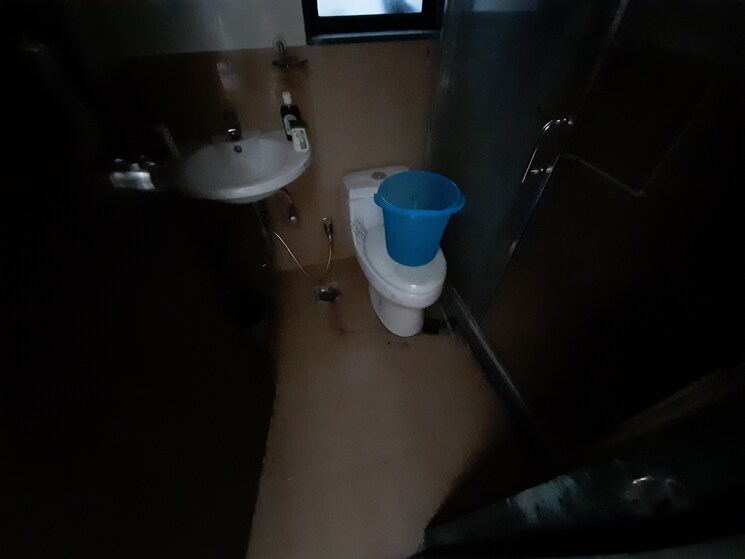 Bathroom, darode-jog-crossover-county 3 Bedroom 1635 Sq.Ft. Apartment In Sinhagad Road Pune 9131717