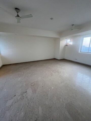 Room in 4 BHK Penthouse at Emaar MGF The Palm Drive Villas, Sector 66 – for Sale