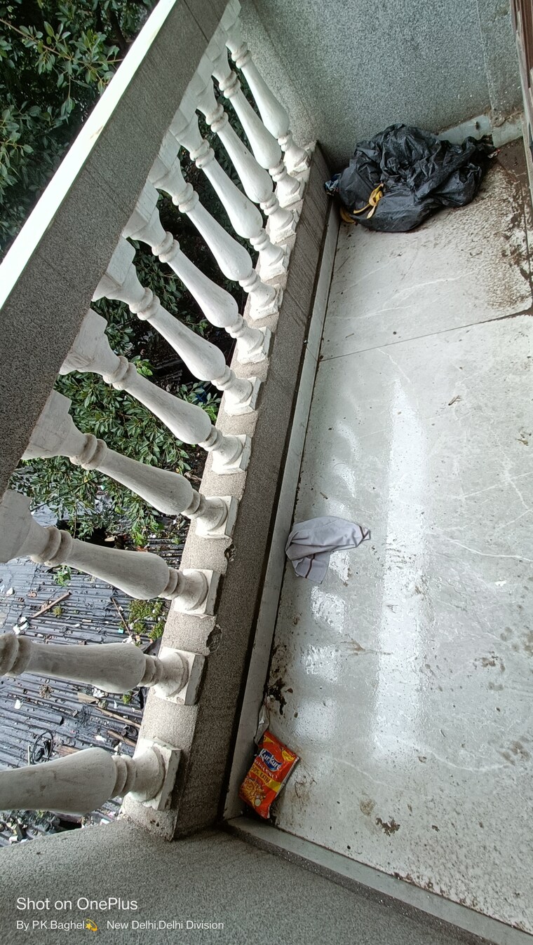 Balcony, govindpuri 3 Bedroom 900 Sq.Ft. Builder Floor In Govindpuri Delhi 9131781