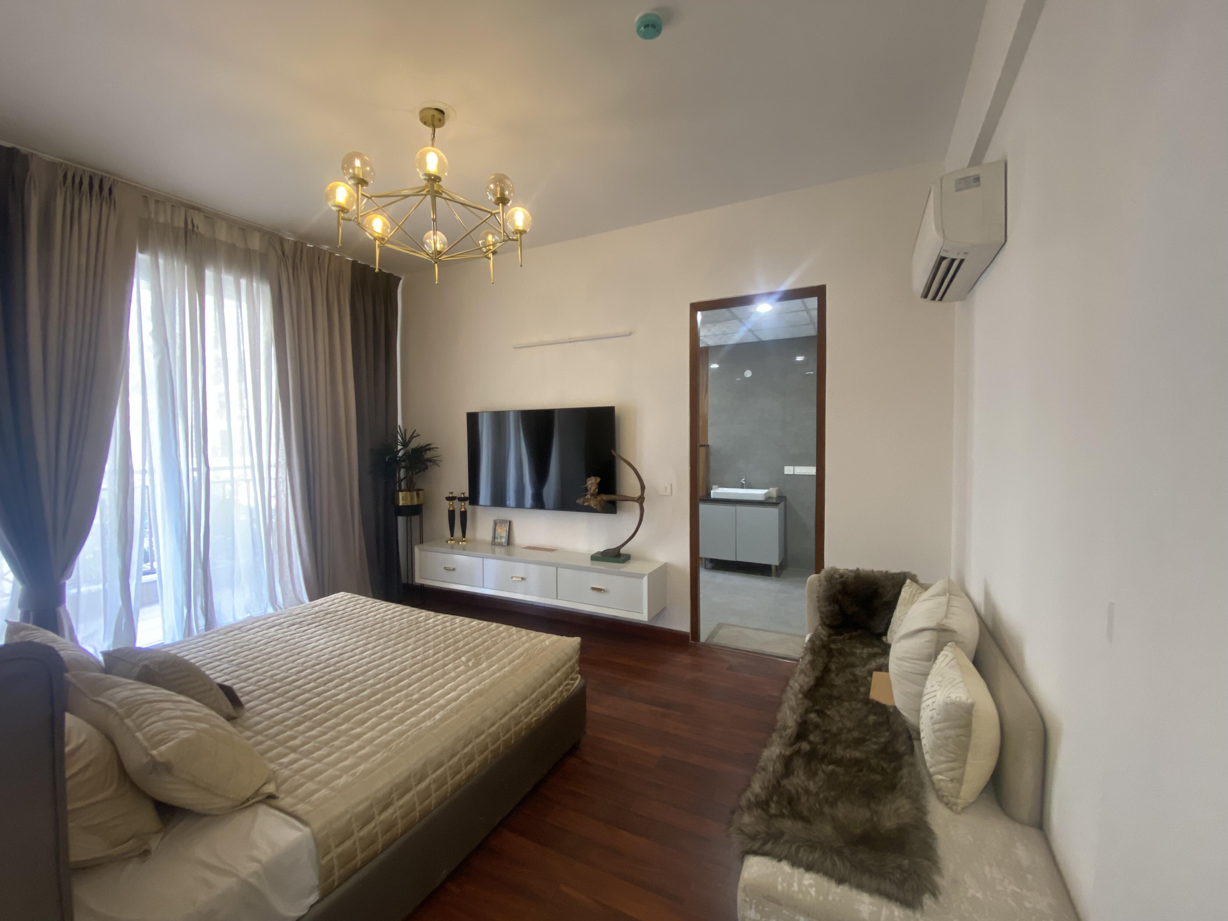 3 BHK + Pooja Room Apartment For Sale in Sector 82