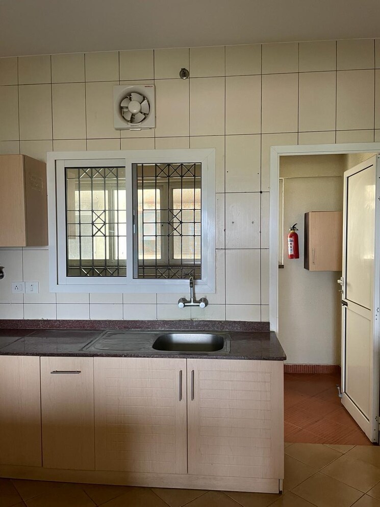 Kitchen, sobha-althea 3 Bedroom 2012 Sq.Ft. Apartment In Yelahanka Bangalore 9131814