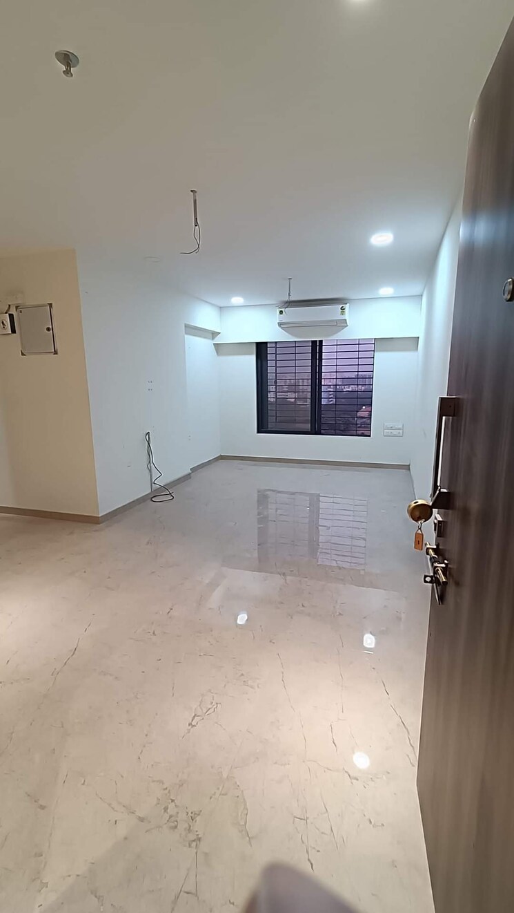 Room, dn nagar 2 Bedroom 1012 Sq.Ft. Apartment In Dn Nagar Mumbai 9131811