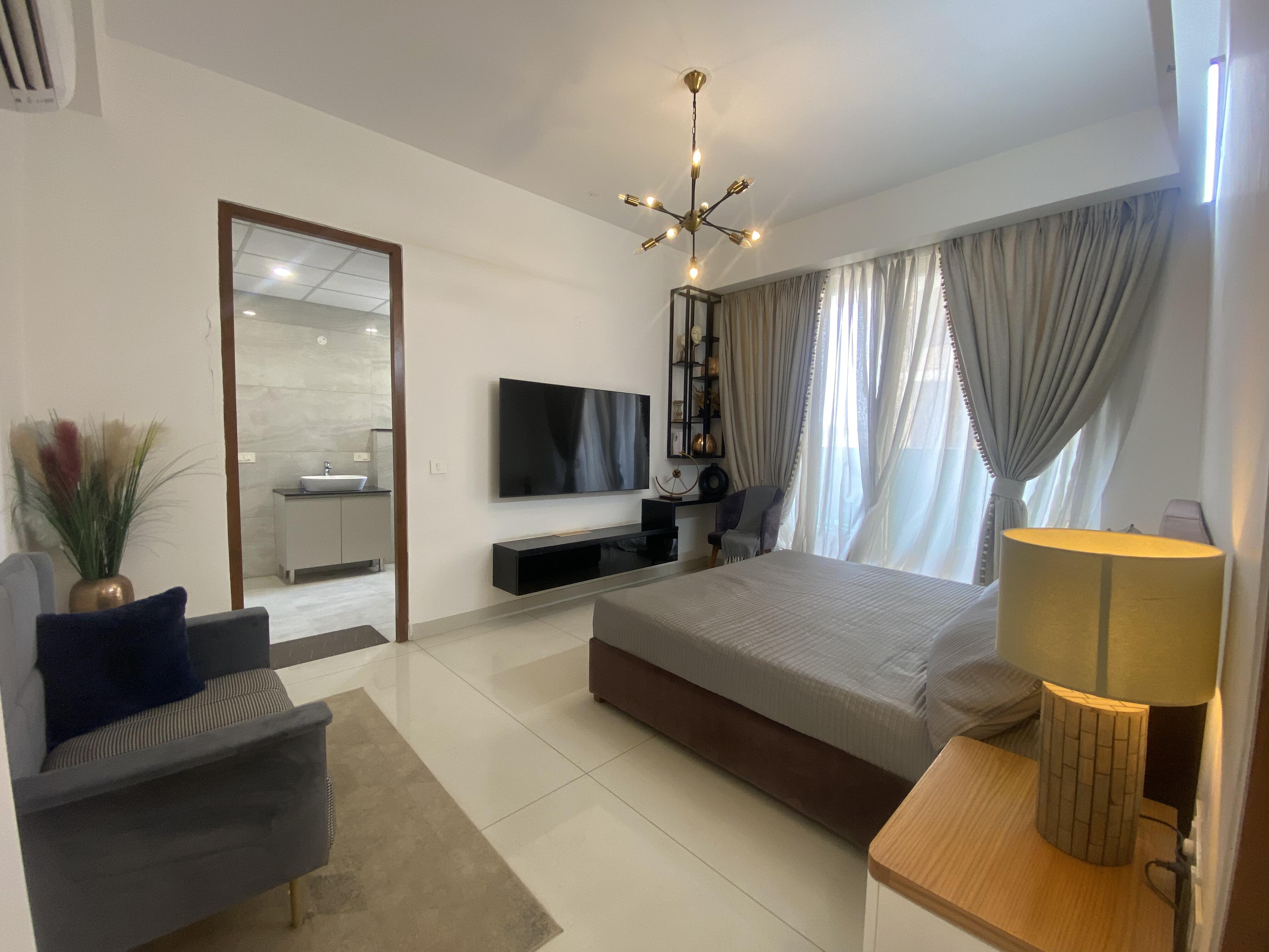 4 BHK + Pooja Room,Servant Room Apartment For Sale in Sector 82