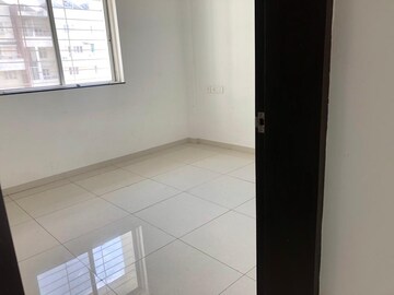 Room in 3 BHK Apartment at Paranjape Schemes Madhukosh, Dhayari – for Rent