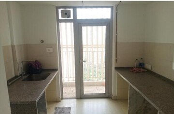 Room in 3 BHK Apartment at Piramal Revanta, Mulund West – for Rent