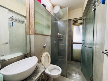 Bathroom in 4 BHK Apartment at Darsshan Ricco, Lower Parel – for Rent