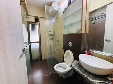 Bathroom in 4 BHK Apartment at Darsshan Ricco, Lower Parel – for Rent