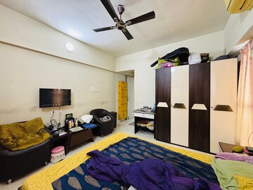 Bedroom in 4 BHK Apartment at Darsshan Ricco, Lower Parel – for Rent
