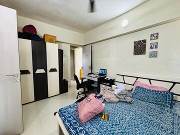Team Area in 4 BHK Apartment at Darsshan Ricco, Lower Parel – for Rent