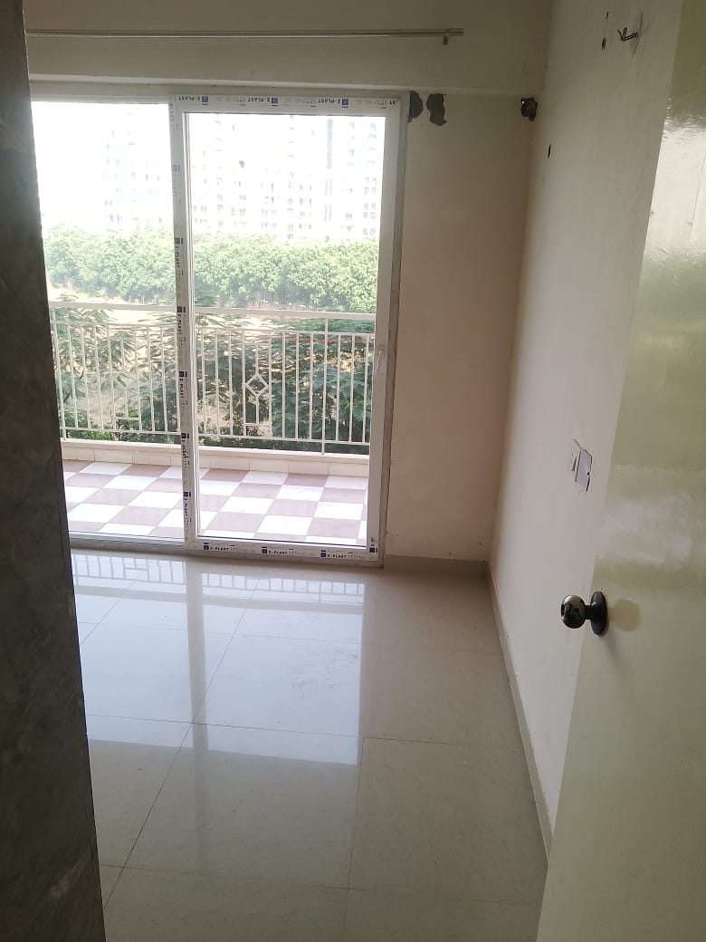 2.5 BHK Builder Floor For Rent in Smart World Gems