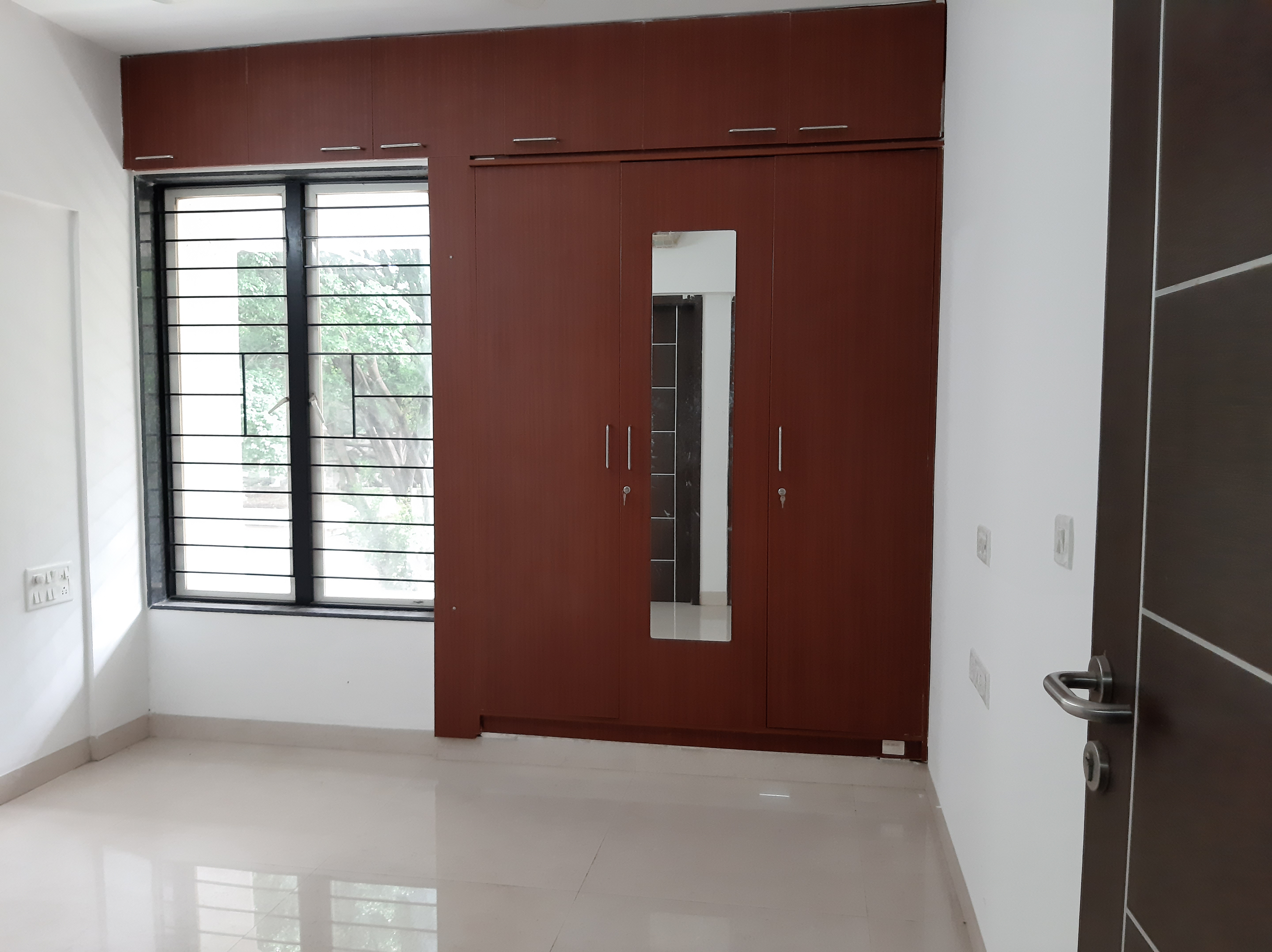 2 BHK + Servant Room 1000 Sq.Ft. Apartment in SRK Mango Nest