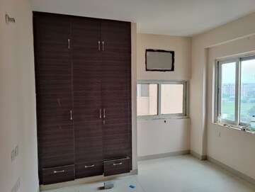Room in 2.5 BHK Apartment at Samriddhi Seven Heaven, Ranibagh – for Rent