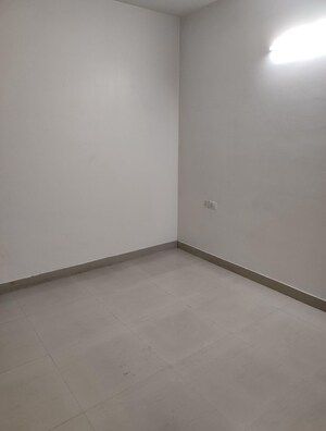 Room in  Office Space at Gaur City Mall, Sector 4 Greater Noida – for Sale