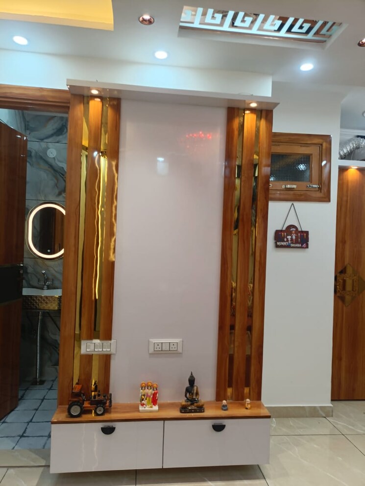 Living Room, dwarka mor 2 Bedroom 60 Sq.Yd. Builder Floor In Dwarka Mor Delhi 9132016